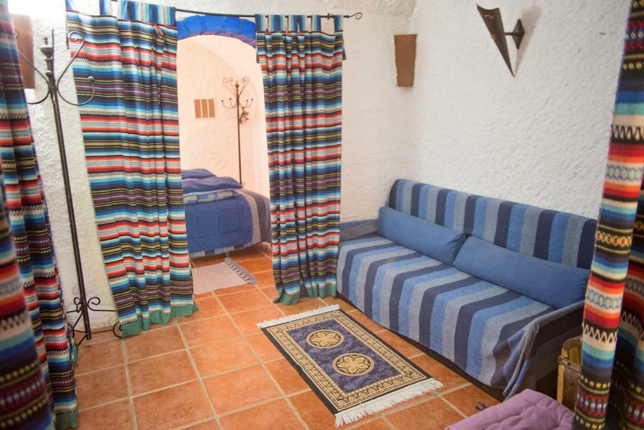Cuevas De Rolando Guest House Guadix Ngoại thất bức ảnh