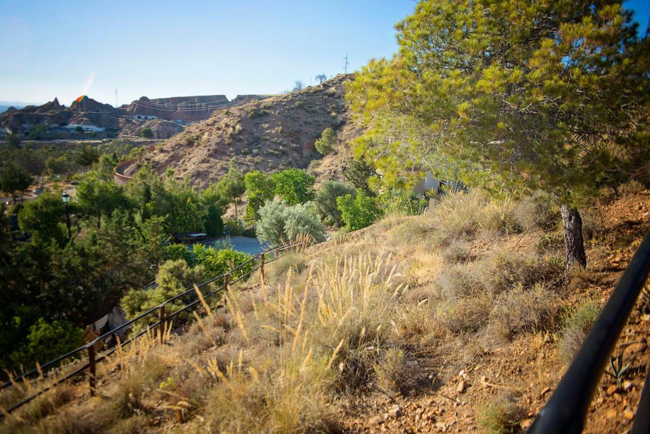 Cuevas De Rolando Guest House Guadix Ngoại thất bức ảnh